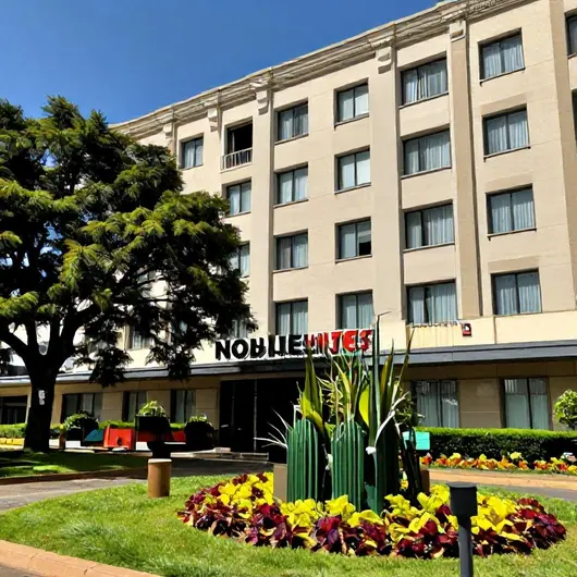 Descubra o Hotel Nobilesuites Rio Branco