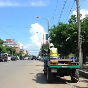 Prefeitura de Rio Branco mantém 12 frentes de serviços nas ruas de Rio Branco neste sábado Prefeitura de Rio Branco